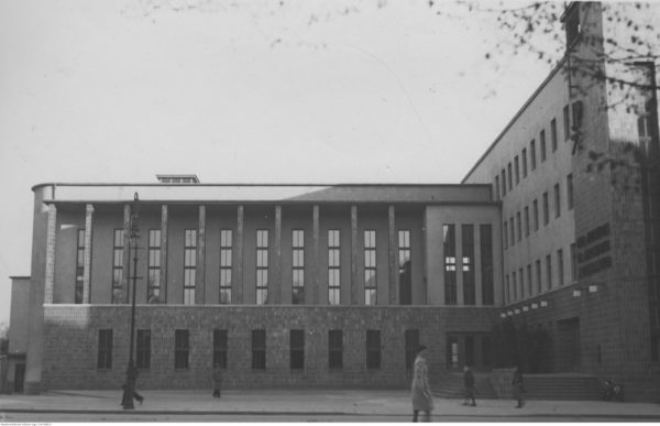 Dom Żołnierza im. Marszałka Józefa Piłsudskiego w Poznaniu, 1939 r. Źródło: Narodowe Archiwum Cyfrowe