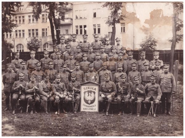 Granatowy porządek. Policja Państwowa w Powiecie Szamotulskim 1919–1939
