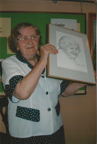 Janina Perathoner, czerwiec 2006 80-lecie urodzin, zdjęcie dzięki uprzejmości Miejskiej Biblioteki Publicznej w Koninie