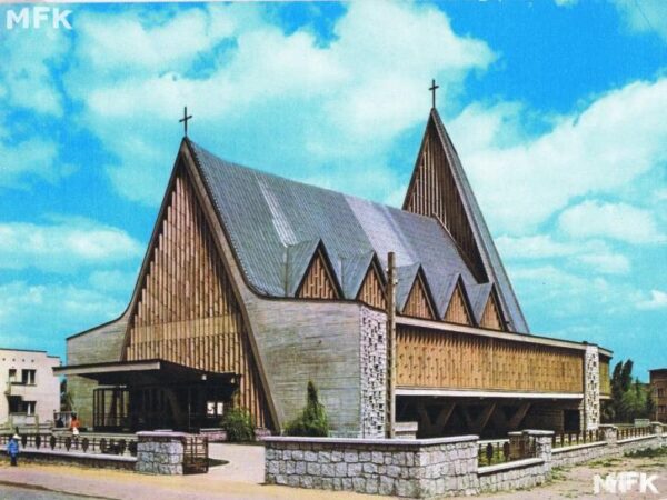 Kościół w roku 1976, fot. Wirtualne Muzeum Fotografii Kalisza