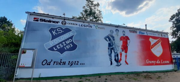 Pierwszy z piłkarskich murali, fot. M. Gołembka