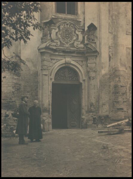 Zdzisław Marcinkowski, portal opactwa w Lądzie ok 1922, fot. Polona