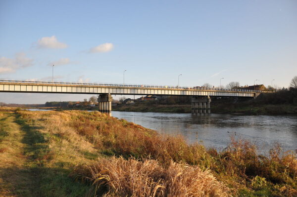 Most na Warcie w Obrzycku, fot. Wikipedia