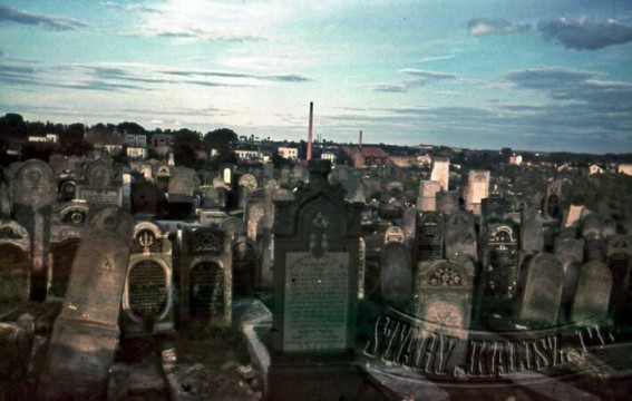 Najstarszy w Polsce, Stary Cmentarz Żydowski w Kaliszu. Zdjęcie z około 1940 roku, fot. Stary Kalisz