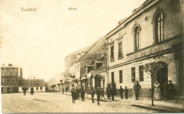 Rynek w Szamotułach, budynek hotelu, fot. ze zbiorów Muzeum Zamek Górków